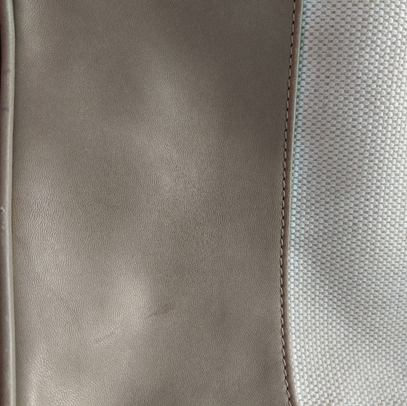 Genuine Dooney & Burke Tote - Picture 15 of 15